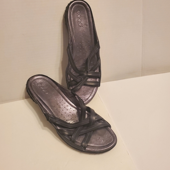 Black Leather Ecco Slides / Sandals, Sz 41 - Picture 2 of 8